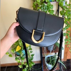 Charles and Keith Black Gabine Saddle Bag